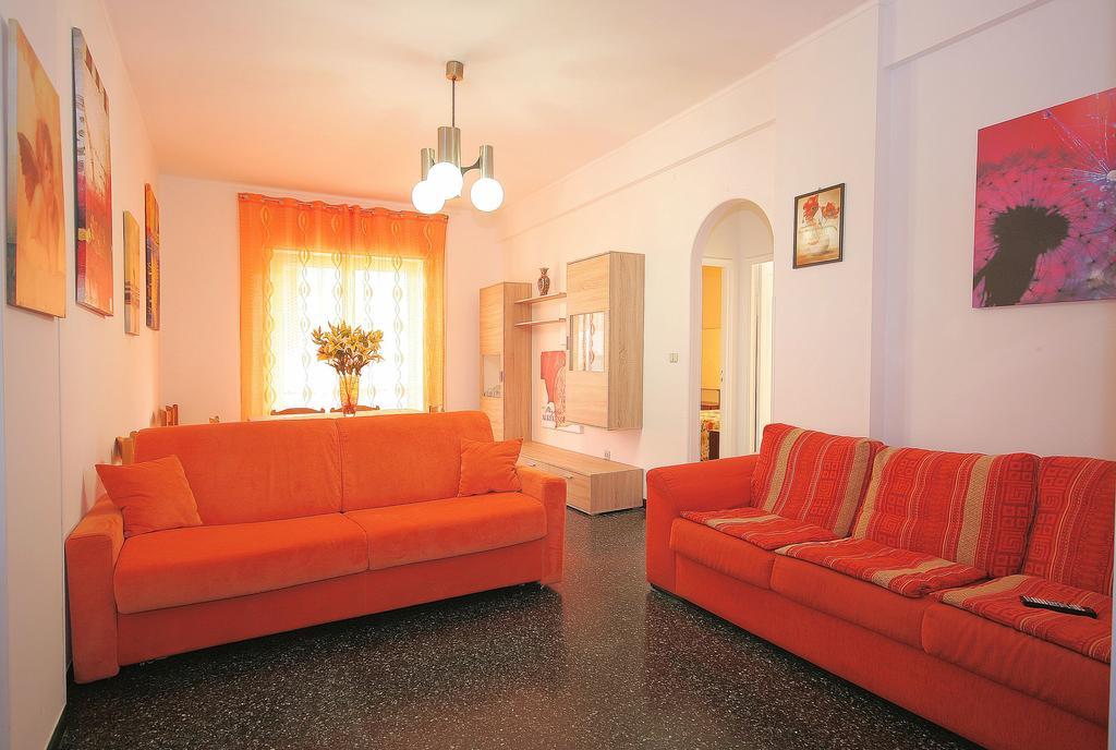 Top Relax Apartment อาลัสซิโอ ภายนอก รูปภาพ