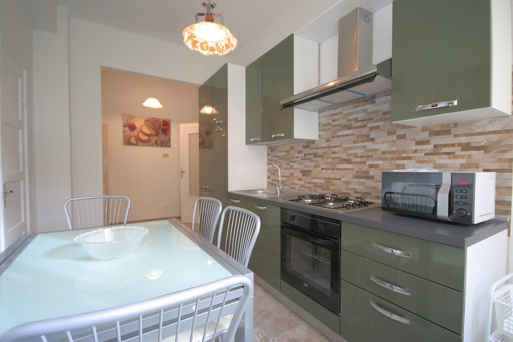 Top Relax Apartment อาลัสซิโอ ภายนอก รูปภาพ